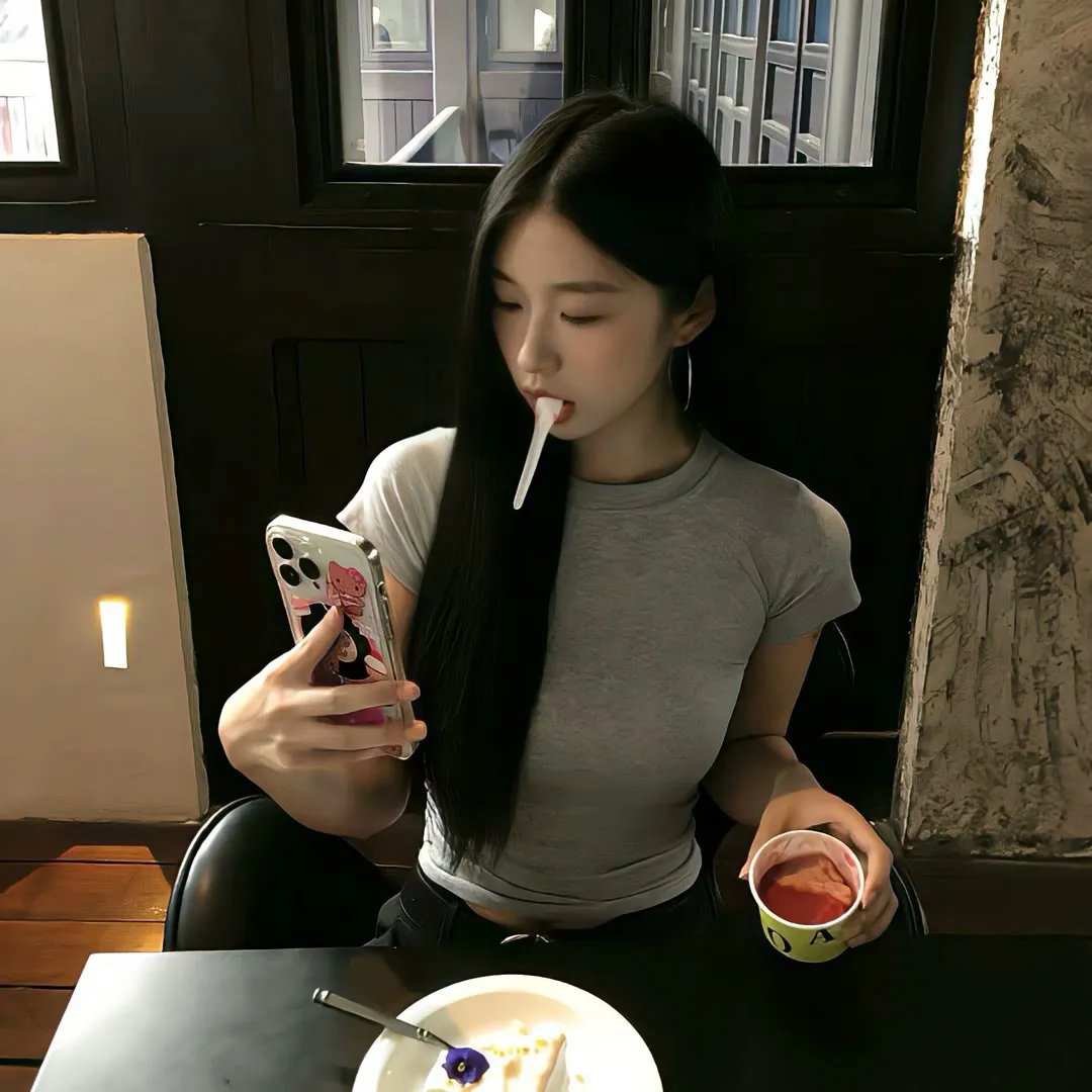 没有男人,女人更美海报
